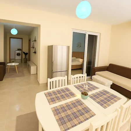 Bellis Center 2 * Tirana